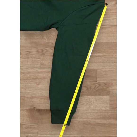 Grandma Christmas Holiday Edition Peace on Earth Green XL Crewneck Sweater - Picture 8 of 12